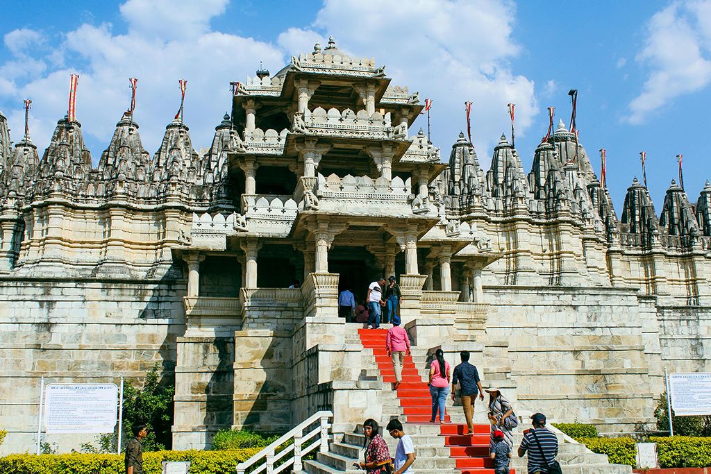 Ranakpur Temple: Rajasthan’s Hidden Spiritual and Architectural Gem